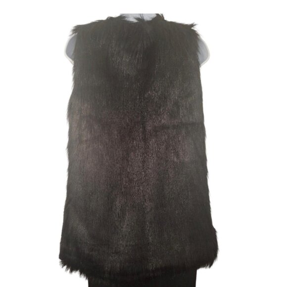 Miss London Faux Fur Vest Jacket - Picture 2 of 4